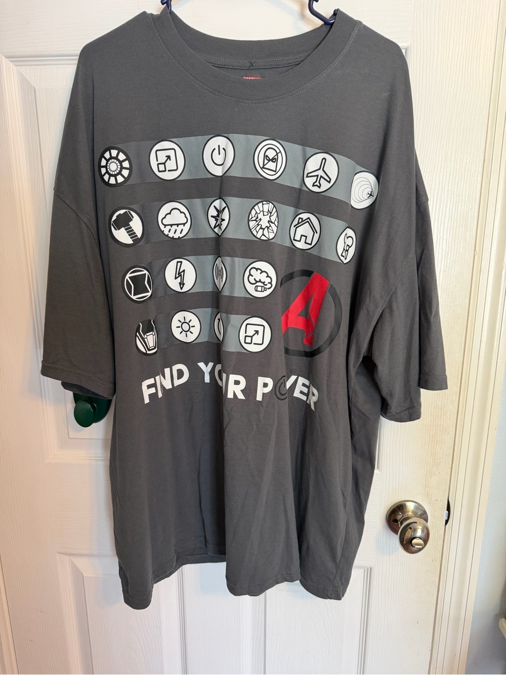 Marvel avengers Gray Short Sleeve Tee with Red Accent